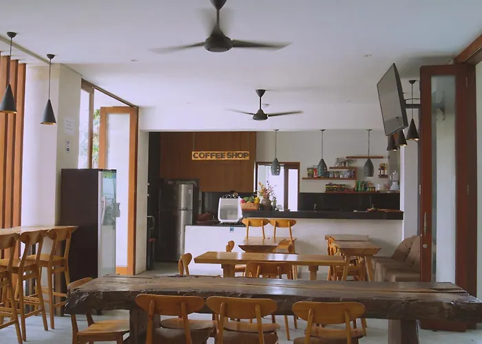 The Kd & Coffee Shop ホテル